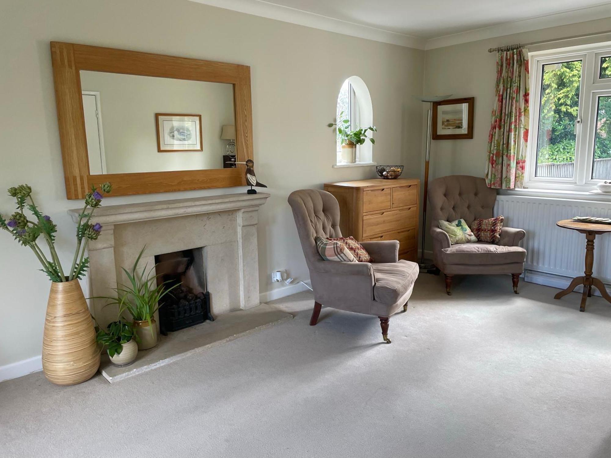 Charming Bournemouth House With Beautiful Spacious Gardens, 5 Min Drive To Beaches, Free Parking For 2-3 Cars Buitenkant foto