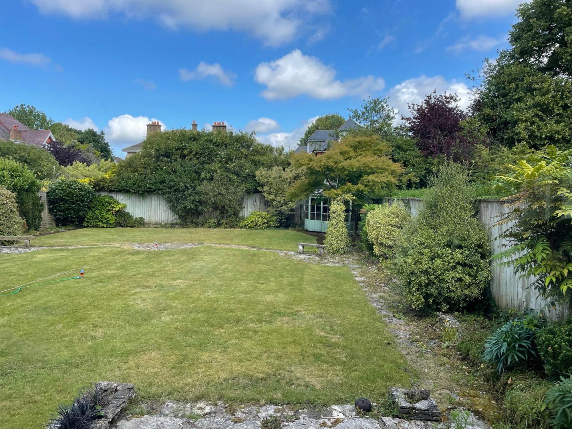 Charming Bournemouth House With Beautiful Spacious Gardens, 5 Min Drive To Beaches, Free Parking For 2-3 Cars Buitenkant foto